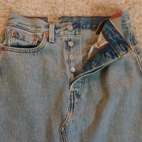 NWT LEVIS LONG ICON DENIM SKIRT - Picture 4 of 8